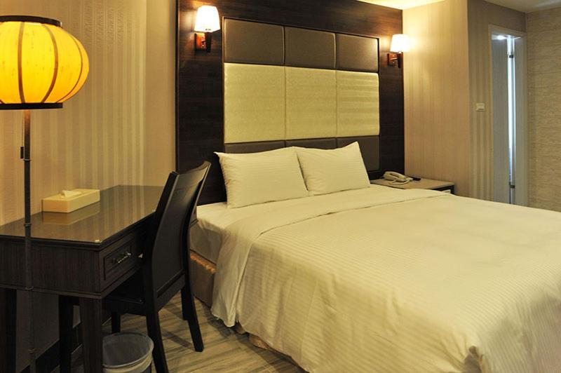 Maple Hotel Tainan Eksteriør bilde