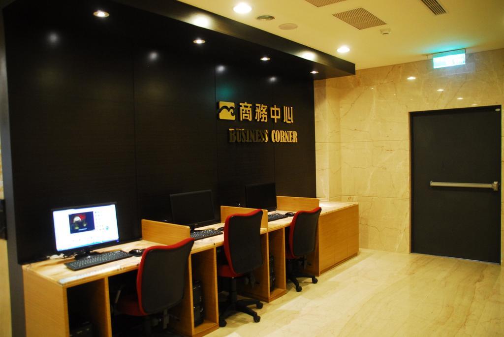 Maple Hotel Tainan Eksteriør bilde
