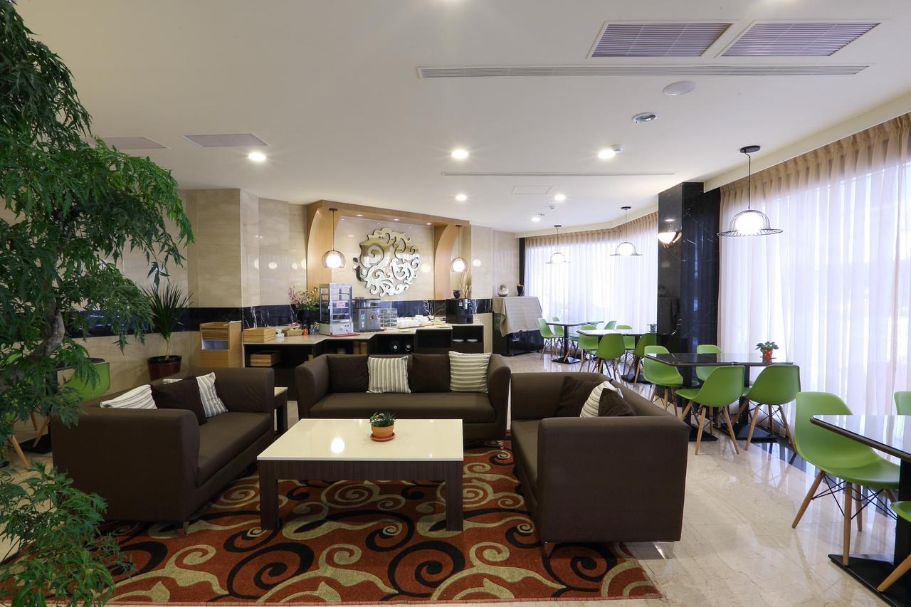 Maple Hotel Tainan Eksteriør bilde