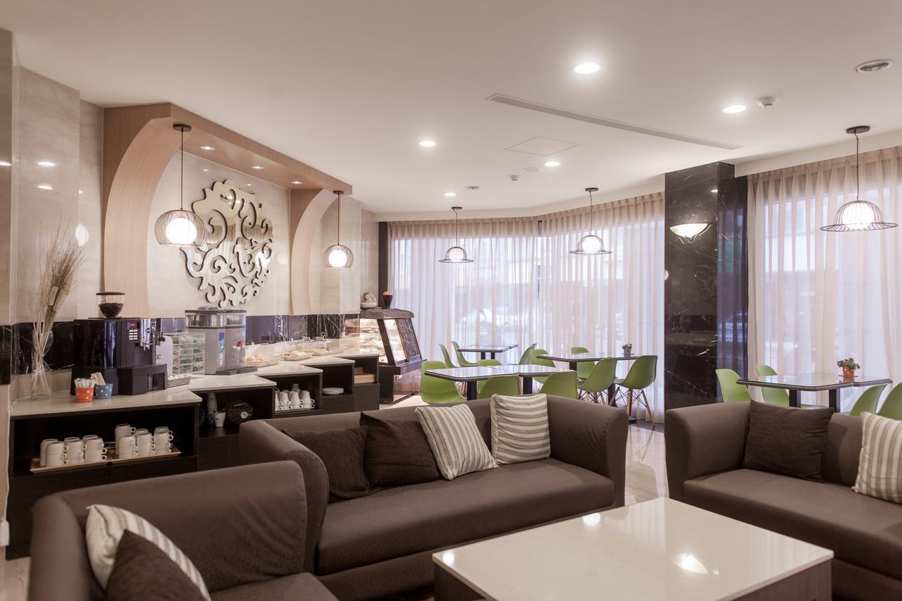 Maple Hotel Tainan Eksteriør bilde