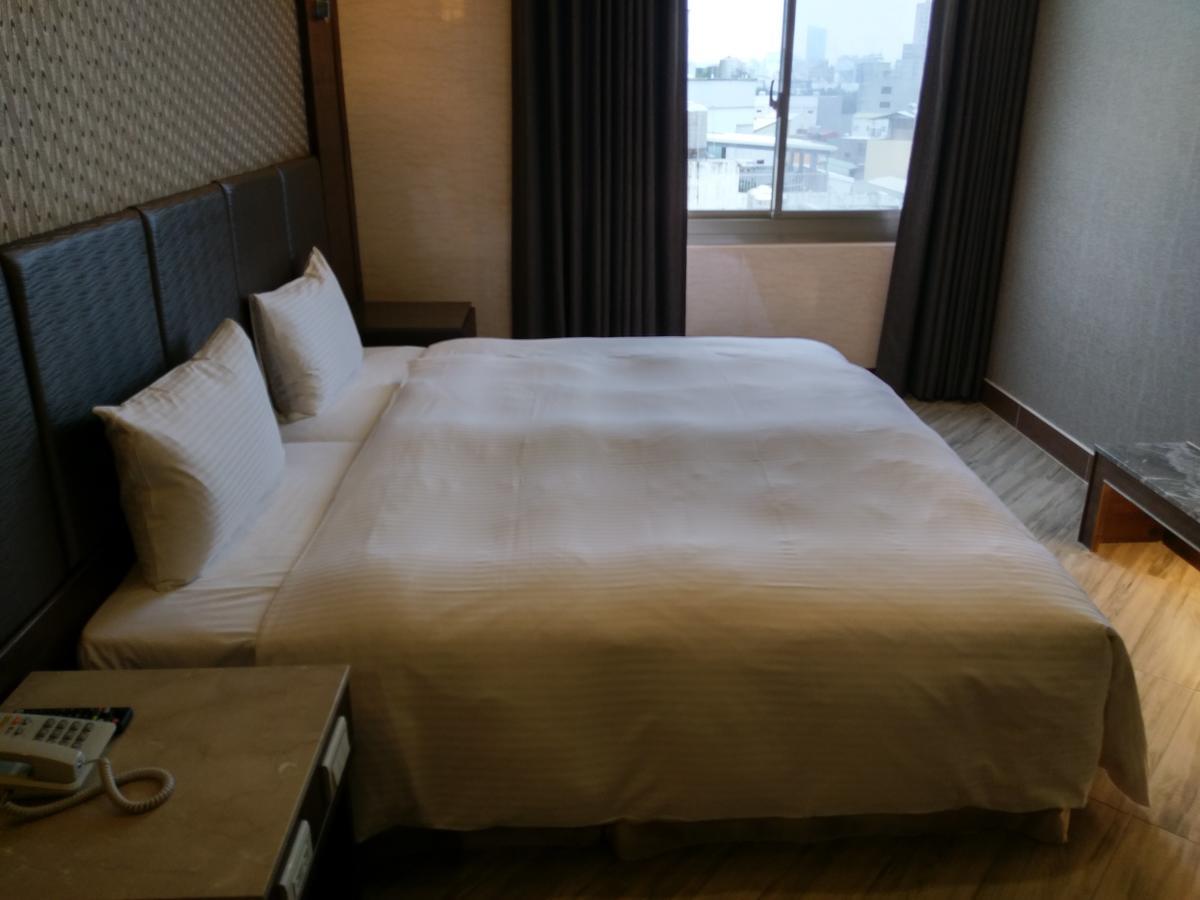 Maple Hotel Tainan Eksteriør bilde