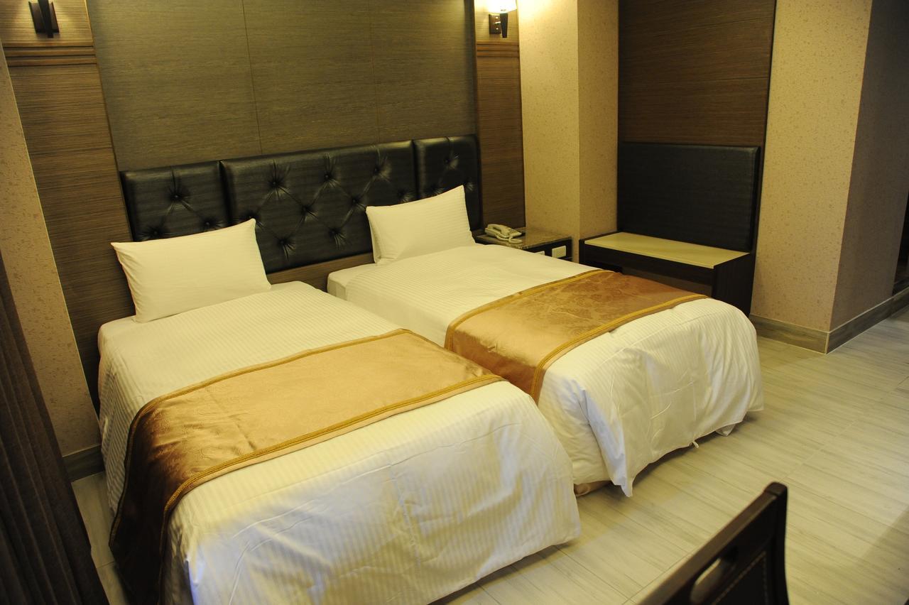 Maple Hotel Tainan Eksteriør bilde