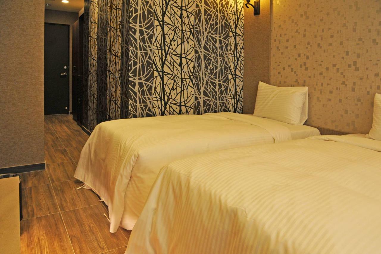 Maple Hotel Tainan Eksteriør bilde